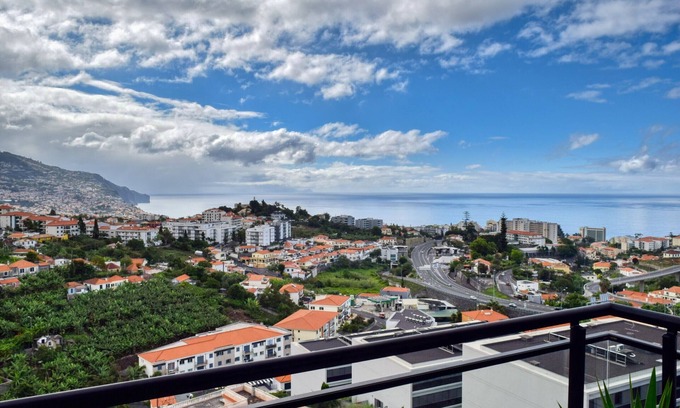 Santo Antonio Apartamento | Design Gardens, a Home in Madeira