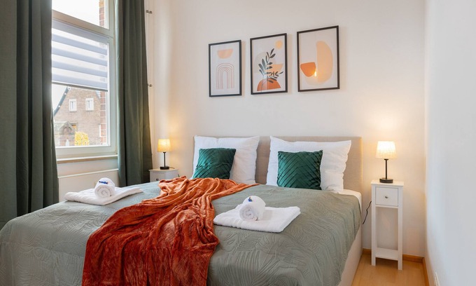 Wesel Apartamento | Design & history I king beds+kitchen+parking