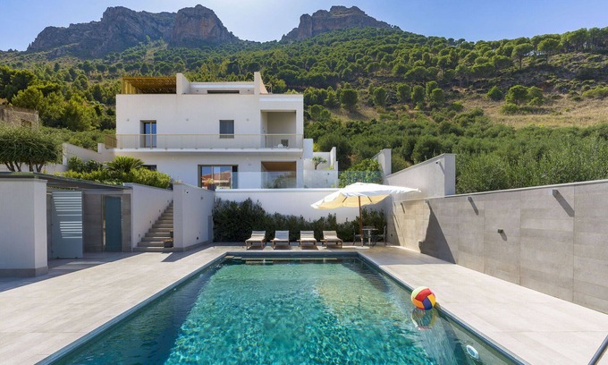 Castellammare del Golfo Villa | Villa de lujo con piscina y terrazas con vistas al mar en Castellammare del Golfo