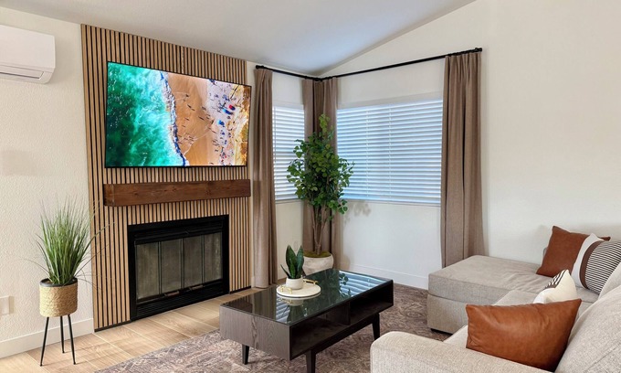 Paradise Hills Casa | Designer's Touch: stylish 4-bed in Paradise Hills, San Diego