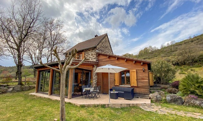 Connac Casa | Great detached holiday home with views and pool