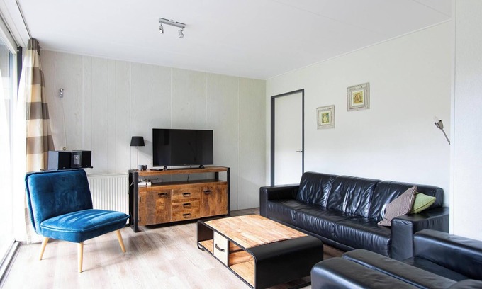 Noordwolde Casa | Detached holiday bungalow for six people