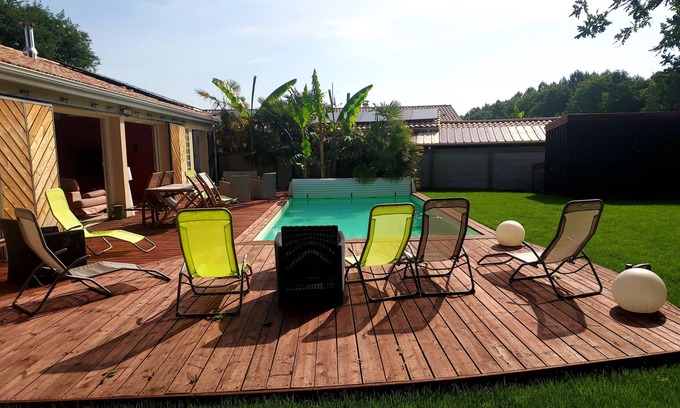 Le Porge Casa | Detached house, heated pool, near beach, lake and forest