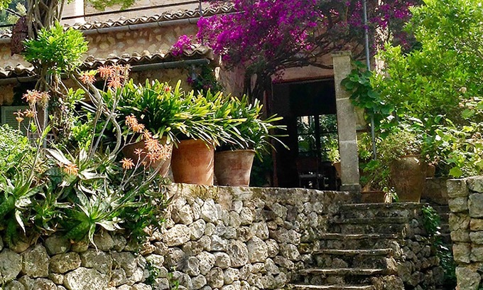 Deia Casa | Casa independiente de piedra natural con un precioso jardín y pequeña piscina