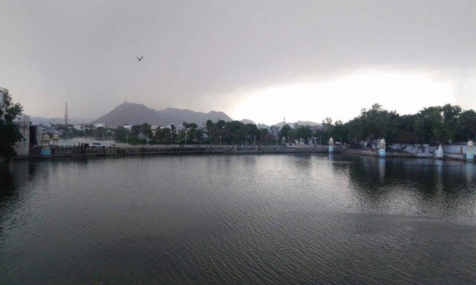 Lake Swaroop Sagar Casa | Devi Villa