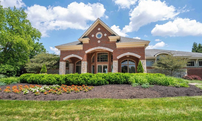 Park Hills Condominio | Devou Park Cottage 1