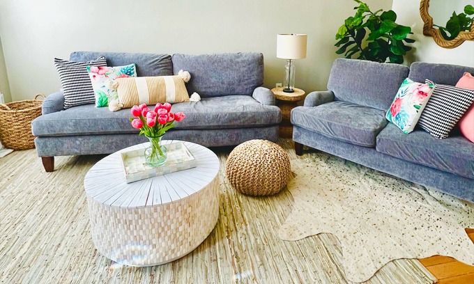 South Side Casa | Dew Drop Inn ~ 2 Bed 2 Bath Townhouse with Parking and Outdoor Seating!