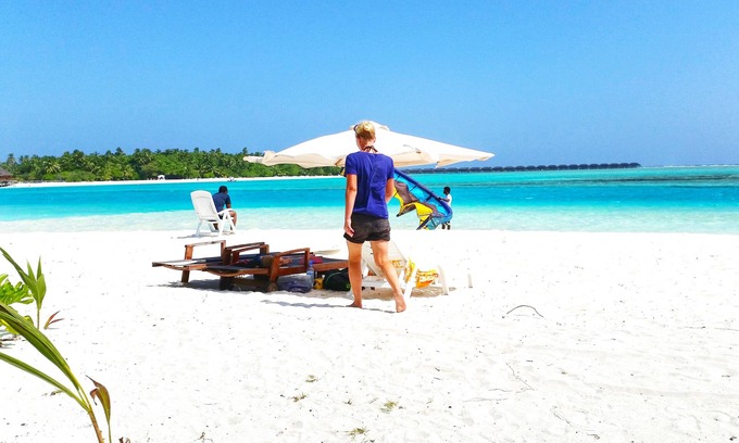 Dhiffushi Casa | Dhiffushi White Sand Beach Hotel