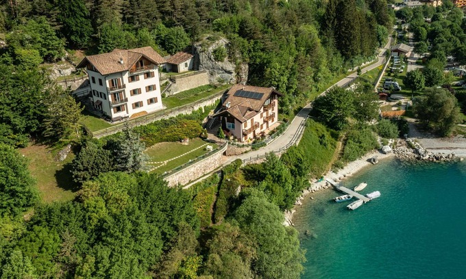 San Lorenzo Dorsino Apartamento | Diamond- Relaxation on Lake Molveno Paganella. Spacious, quiet... TOP!