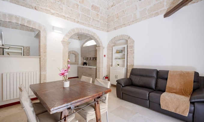 Casamassima Apartamento | Dimora Carlotta – Terrace, tradition, and relaxation