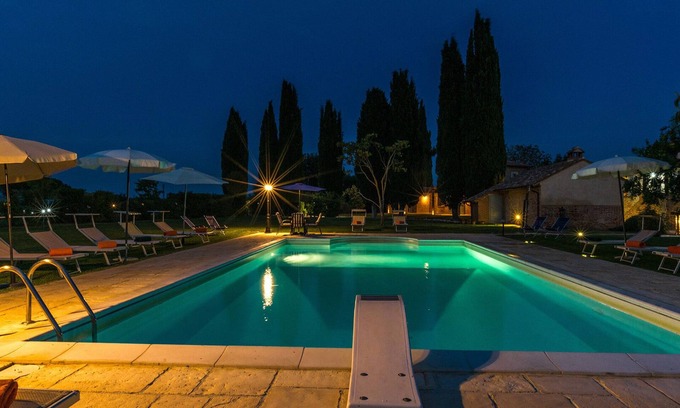 Castiglione del Lago Villa | Dimora Rovena 24, Emma Villas