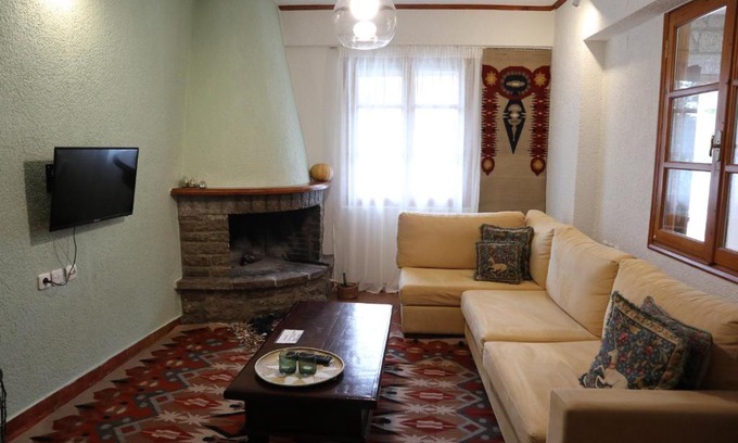 Arachova Apartamento | Dimos Suite