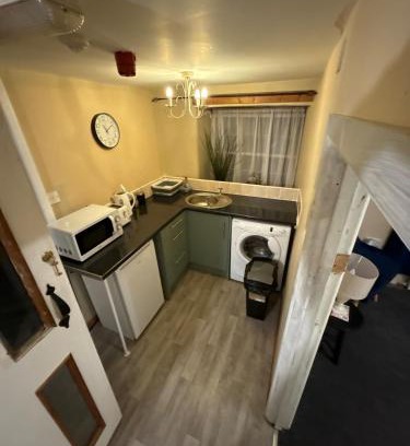 Llanrhaeadr-ym-Mochnant Apartamento | Dine & Rest, 1 bedroom apartment at little India