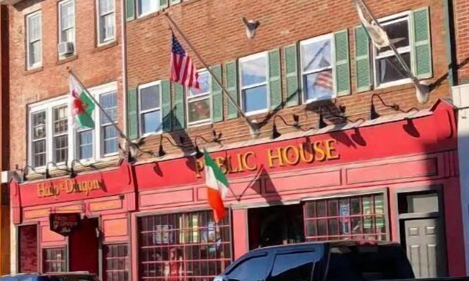 Norwich Apartamento | Dinners on us! Above pub mins to casinos. Unit 2