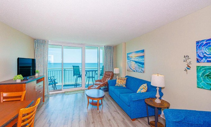 Downtown Myrtle Beach Casa | Direct Oceanfront Condo-Sandy Beach Resort 1610- Sleeps 6!