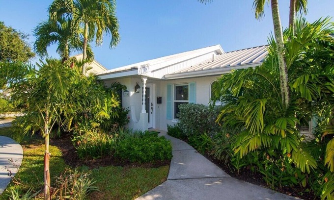 Vero Beach Casa | Direct water access! Watch the dolphins and manatees in the back yard.
