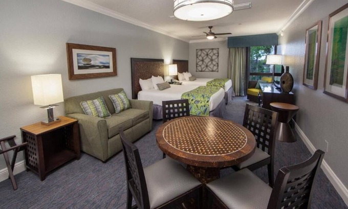 Orange Lake Complejo | Disney World! find this 2-bedroom Villa away from HOME.