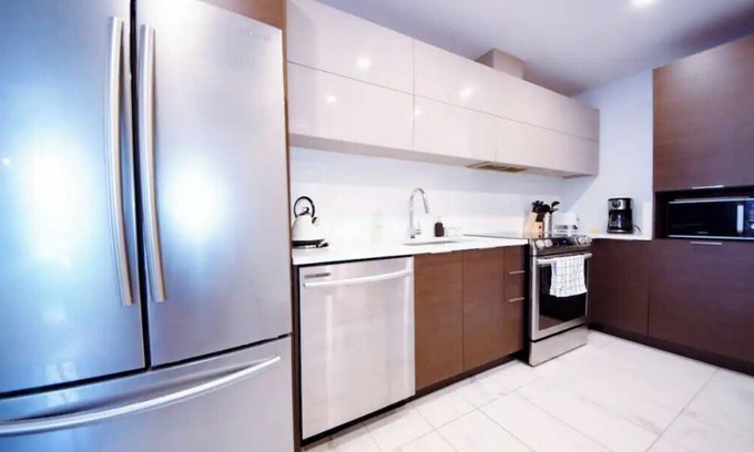 Cote-Des-Neiges—Notre-Dame-De-Grace Casa | divine 2BR*brand-new*gym*wifi