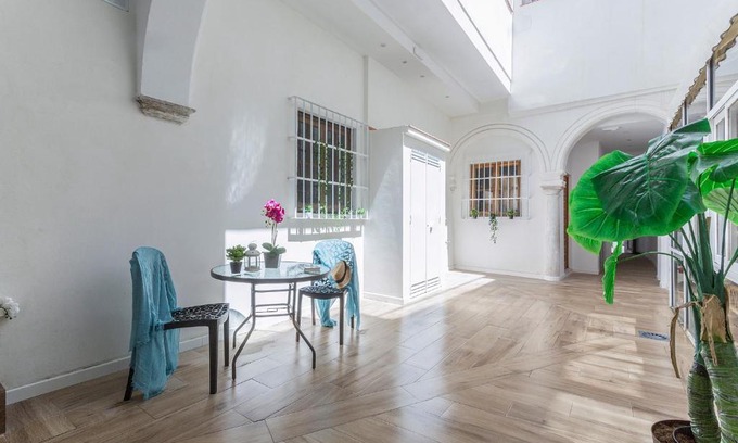 Centro histórico de Jerez de la Frontera Apartamento | Doña Blanca Centro Diseño Minimalista