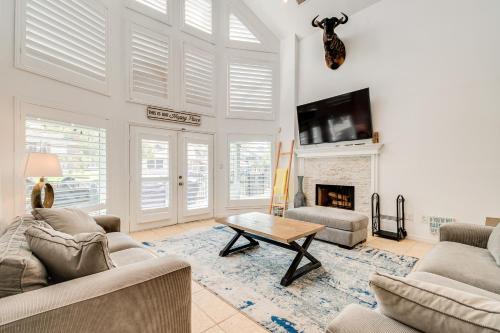 Walden on Lake Conroe Casa | Dock and Outdoor Entertainment Home on Lake Conroe