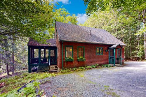 Center Harbor Casa | Dog Cove Cottage