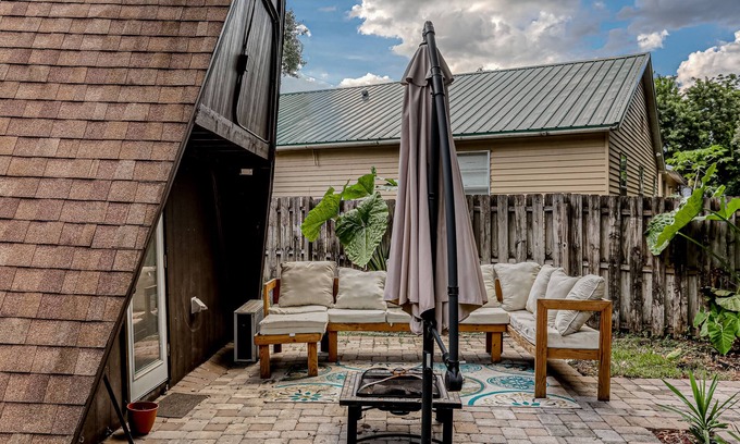 Terrace Park Casa | Dog-friendly A-frame with garden patio - walk to Busch Gardens
