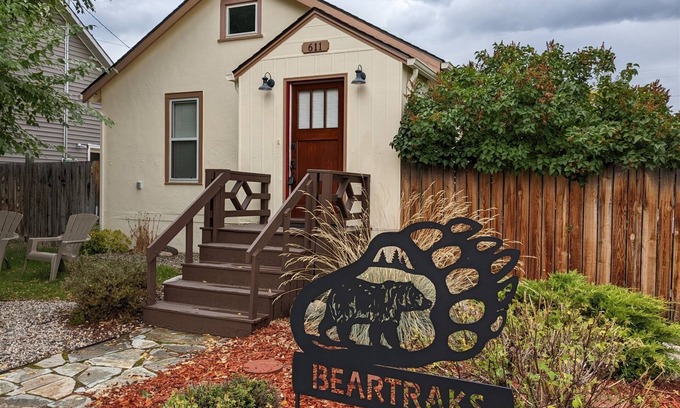 Red Lodge Casa | Dog Friendly-Beartraks in the heart of Red Lodge