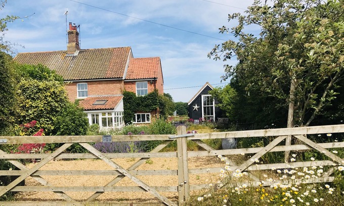 Ringstead Cabaña | Casa de campo Ex Farm simple y elegante, North Norfolk, a 4 millas de las playas de arena