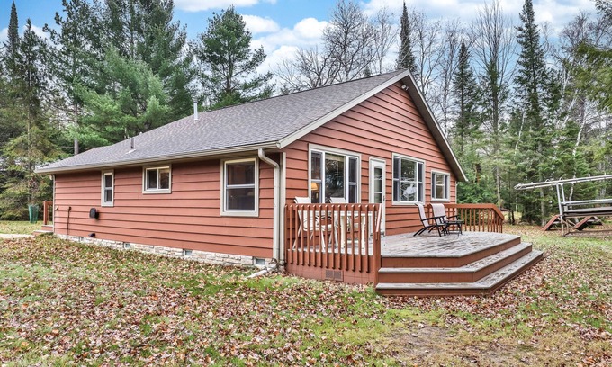 Three Lakes Cabaña | Dog-friendly lakefront cottage with private dock, firepit, grill & washer/dryer