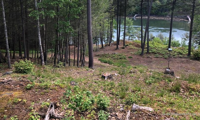 Wiscasset Casa | Casa frente al río amigable para perros con muelle privado y parrilla de gas.