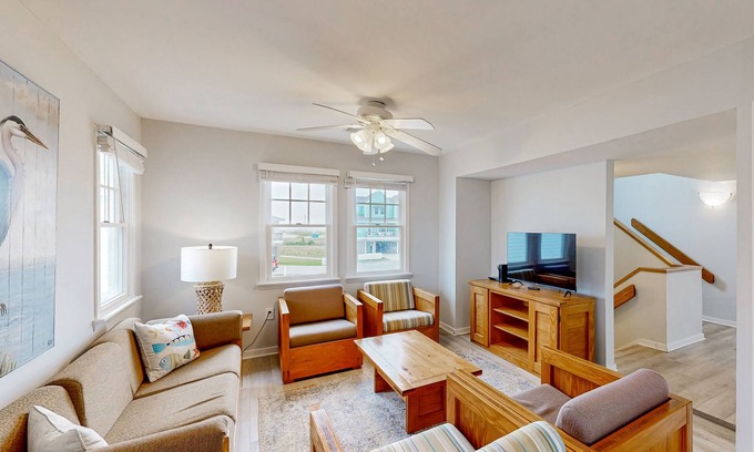 Buxton Casa | Dog-friendly townhouse with pool access, central AC, washer/dryer & ocean view