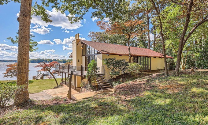 Troutman Casa | Dogwood Bay