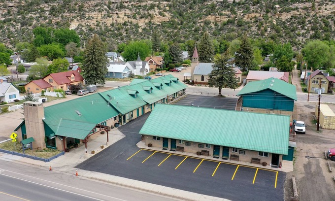 Lewis Hotel | Dolores Mountain Inn