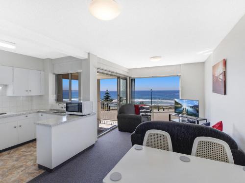 The Entrance Apartamento | Dolphin Court 6