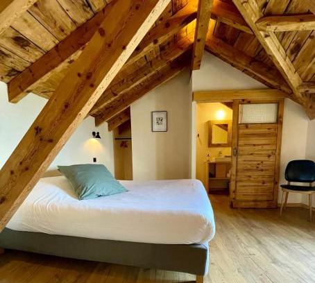 Enveitg Casa | Domaine Agricole Cotzé/Casa rural