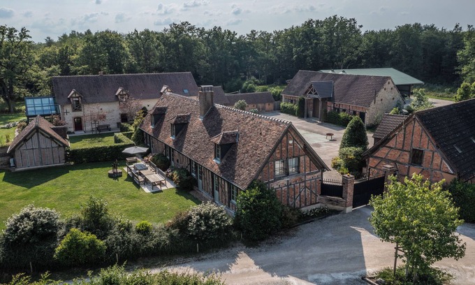 Pierrefitte-sur-Sauldre Casa | Domaine en Sologne - 20 beds, pool, spa, nature & ponds