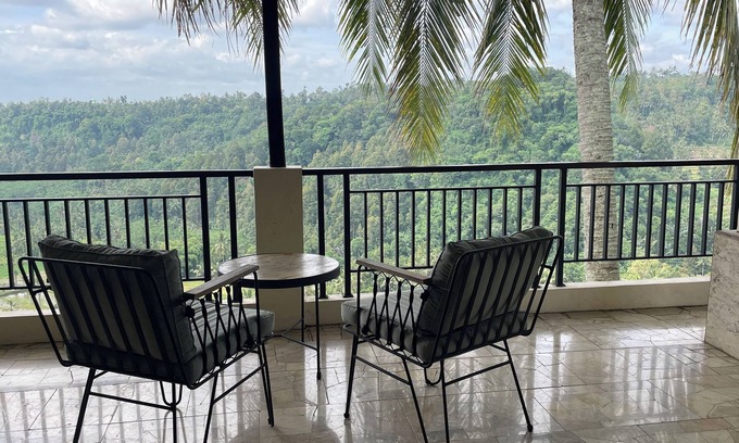 Banyuwangi Hotel | Domisili Ijen Cliff By Fays Hospitality
