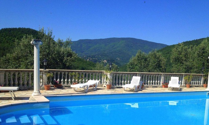 Caprese Michelangelo Villa | Donatello Villa in Tuscany