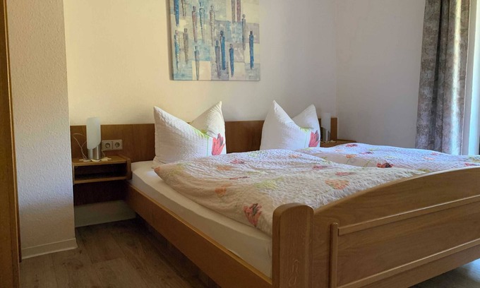 Reichelsheim Cabaña | Doppelzimmer - 25 - Gasthaus und Pension Zum Fürstengrund