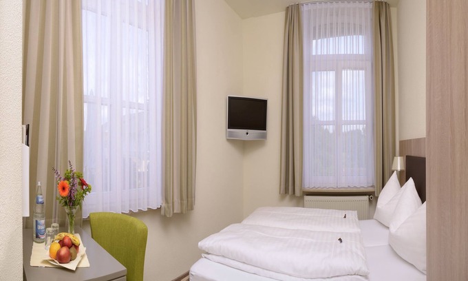 Oberreitnau Apartamento | Doppelzimmer Klein 14qm mit WC und Dusche