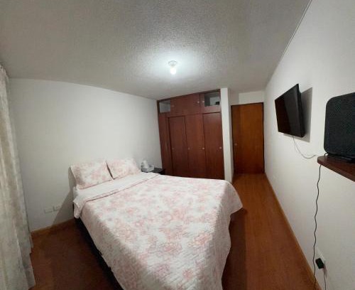 Engativa Casa | Dorado Inn - Cerca al Aeropuerto - Habitación 202
