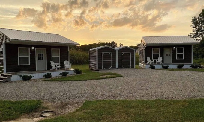 Carbon Hill Casa | Dorothy-Cozy tiny home 7 mile from Ohio University