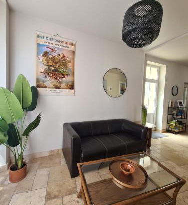 Les Epesses Casa | Dors Fée Duplex avec Toit-Terrasse et Salle de Jeux - Centre Bourg à 4 min du Puy duFou