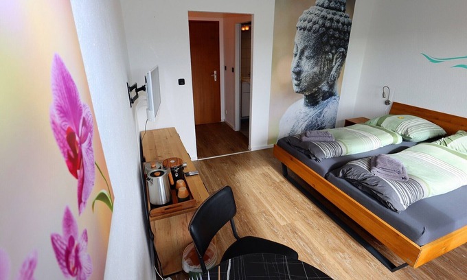 Schoenwald Apartamento | Habitacion Doble-Confortable-Baño privado-Balcón-Kandel