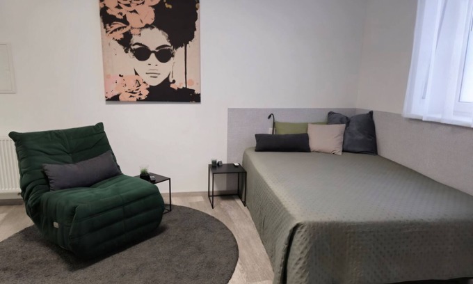 Ramstein-Miesenbach Apartamento | Double room for 2 with kitchen