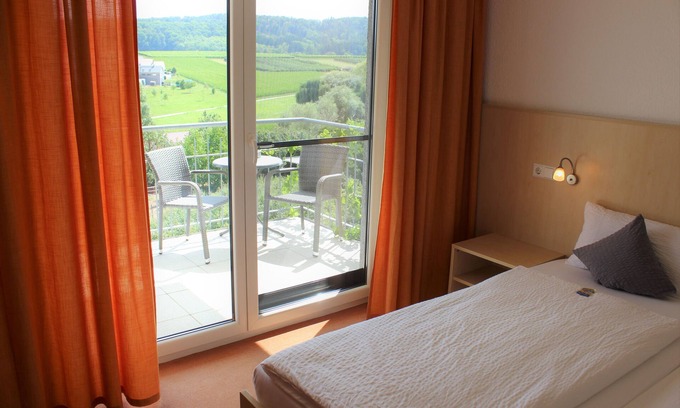 Lehrensteinsfeld Apartamento | Double room - Guesthouse Zum Wolffenturm