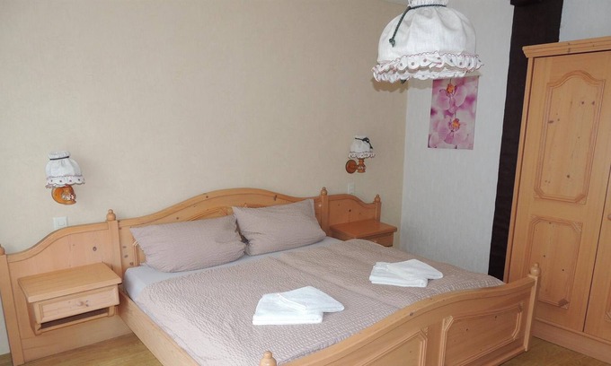 Sankt Goarshausen Casa | Double room, shower or bath, toilet, balcony - Hotel Café Herrmanns Mühle