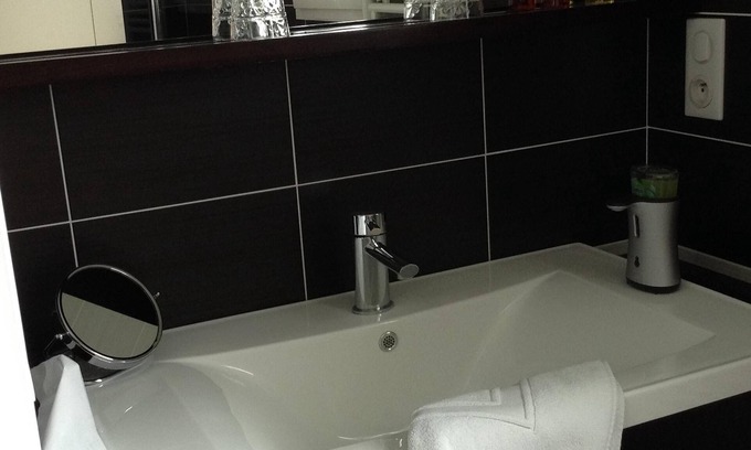 Plumergat Casa | Habitacion Doble-Estándar-Baño con ducha