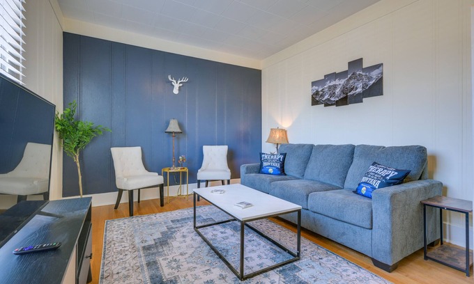 Anaconda Apartamento | Downtown Anaconda Studio: Walk to Dining & Bars!