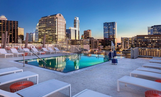 Civic District Complejo | El centro de Austin en su máxima expresión!